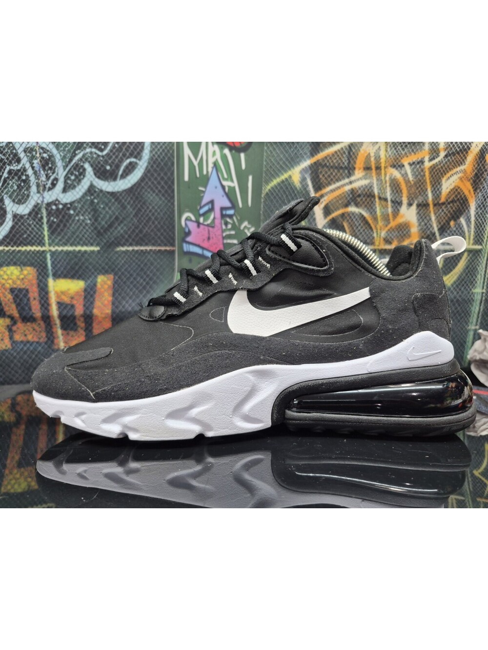 Nike Air Max 270 React Womens Size 10W Black White Walking Running Shoes Sneaker